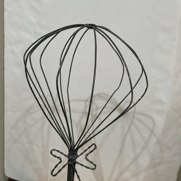 Vintage twisted wire metal hat stand - Picture 5 of 7